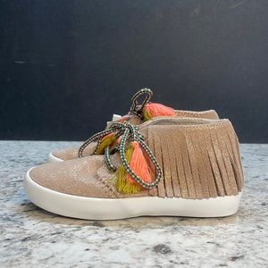 Zara Girls Moccasin Style Shoes. NWT. Girls size 10.5.